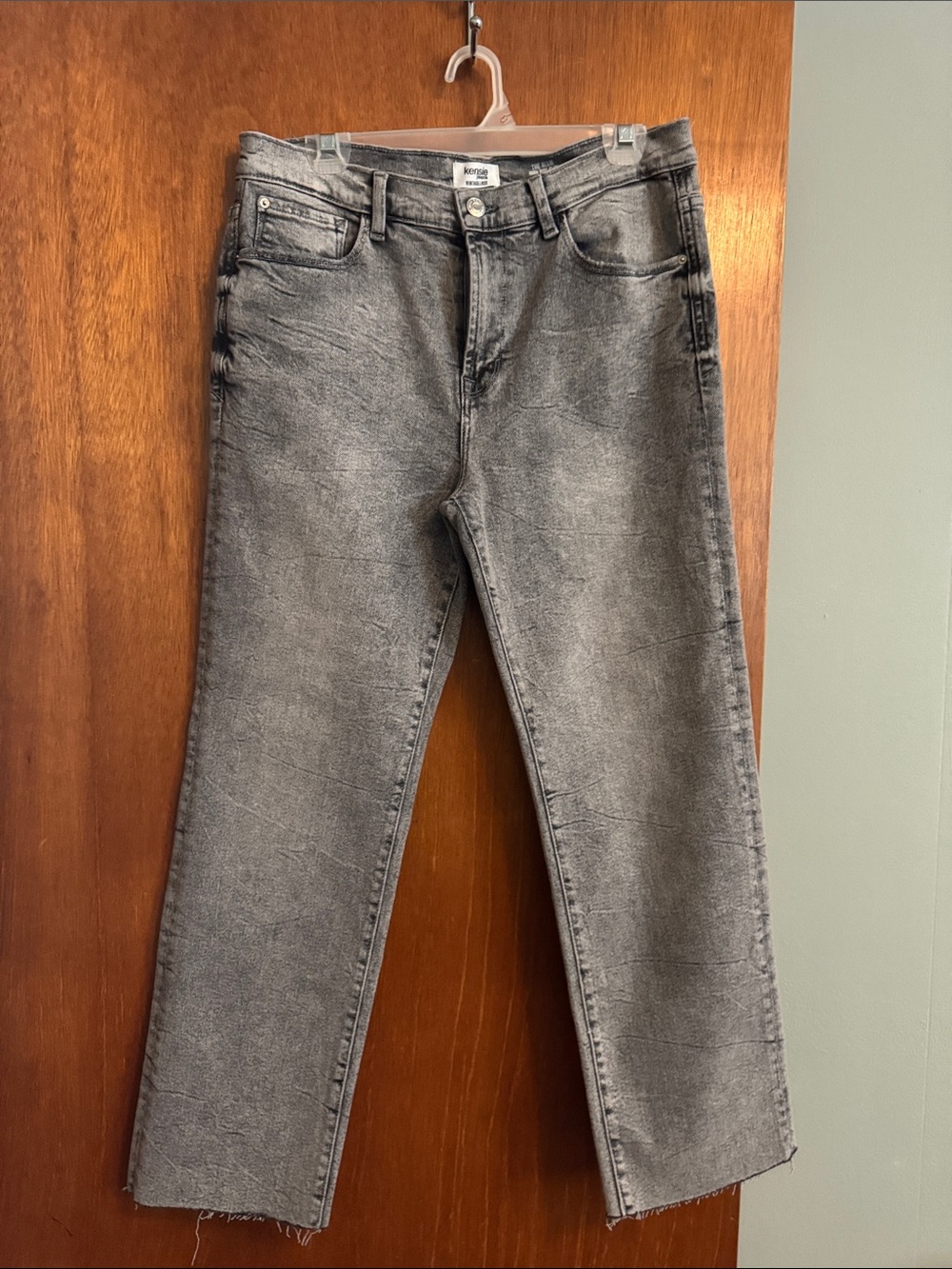 Kensie Washed Gray Straight-Leg Jeans